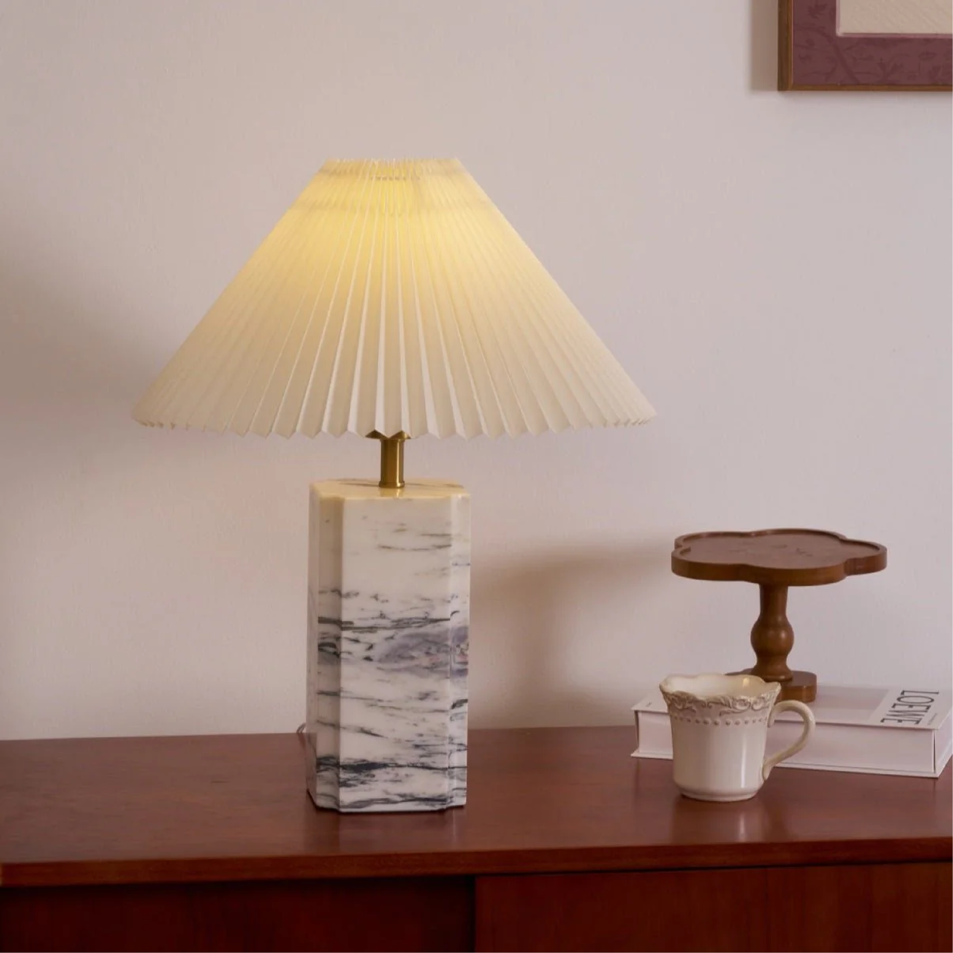 Ricas bordlampe i marmor