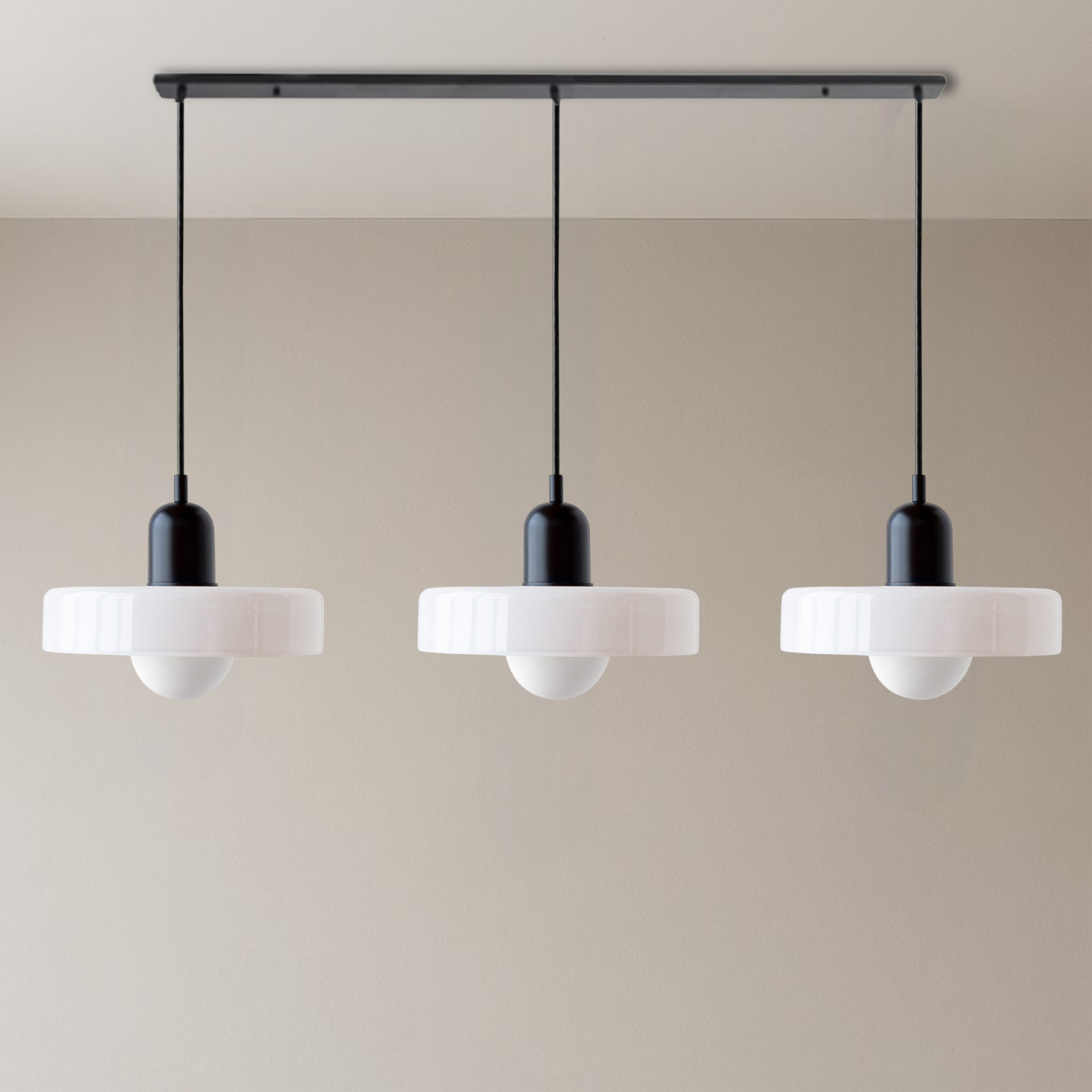 3-hovedet Bauhaus-pendel i farvet glas