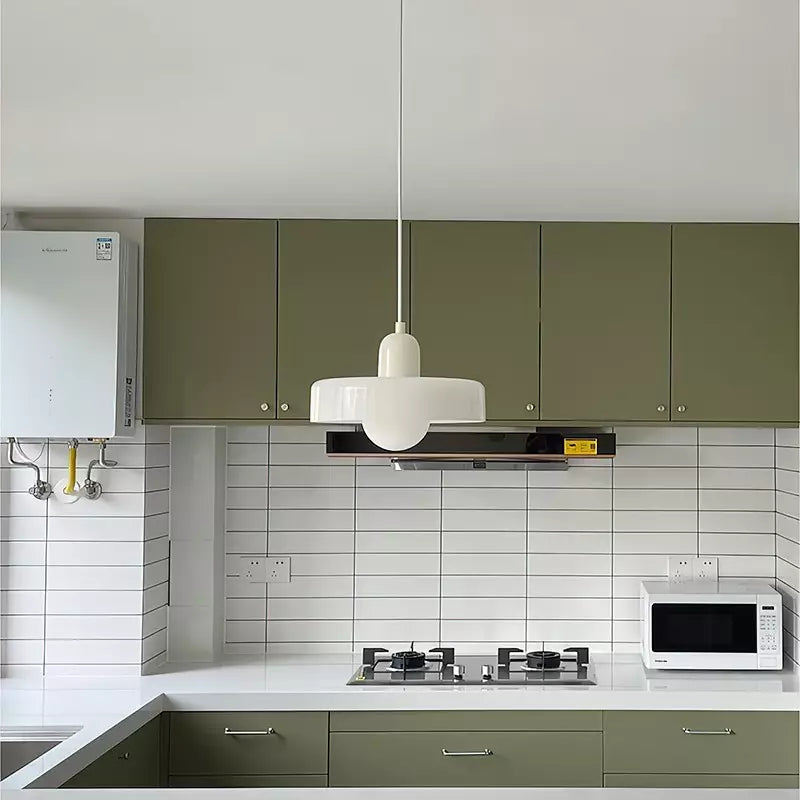 Bauhaus-pendel i farvet glas