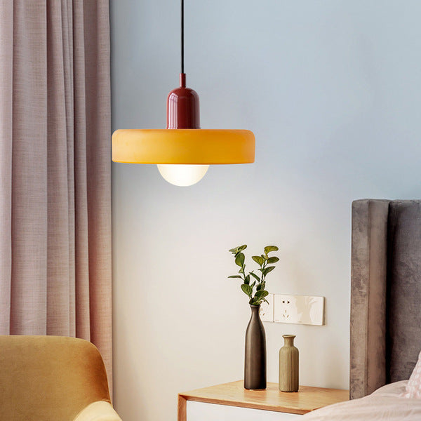 Bauhaus-pendel i farvet glas