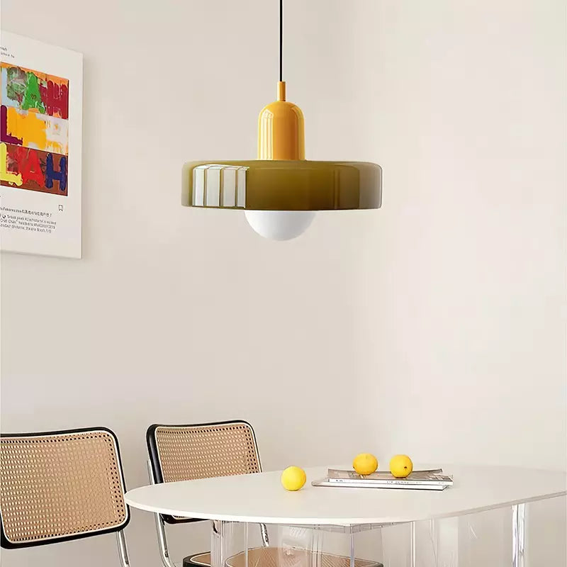 Bauhaus-pendel i farvet glas