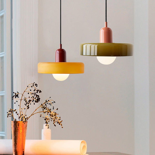 Bauhaus-pendel i farvet glas