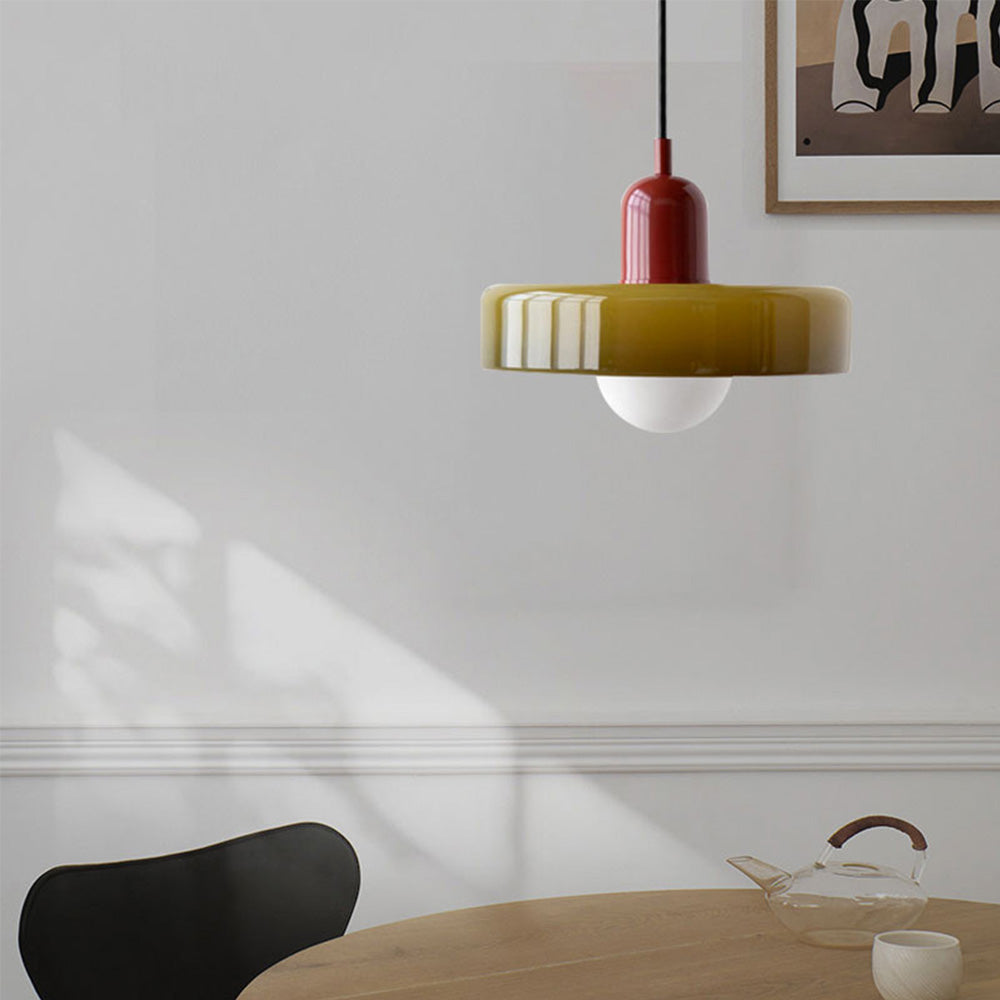 Bauhaus-pendel i farvet glas