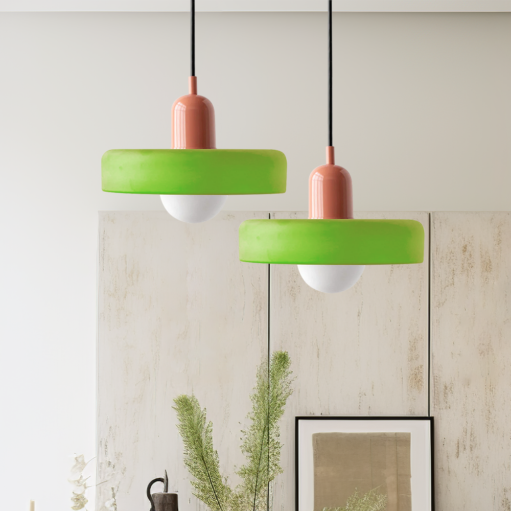 Bauhaus-pendel i farvet glas