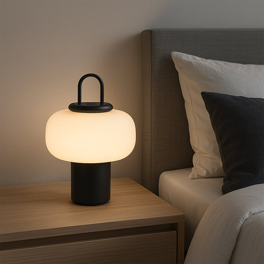 Nordisk bordlampe til sengen