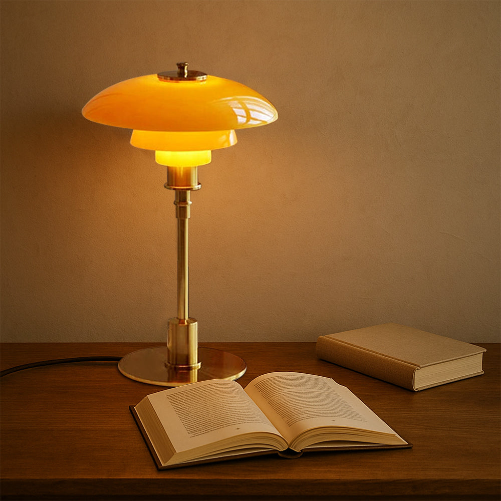Dansk designer-bordlampe