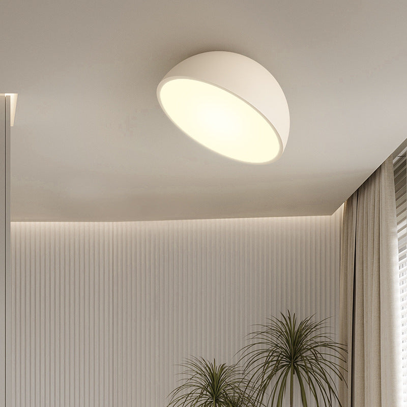 Halvkugleformet loftslampe