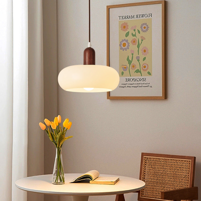 Nordisk cremefarvet pendel
