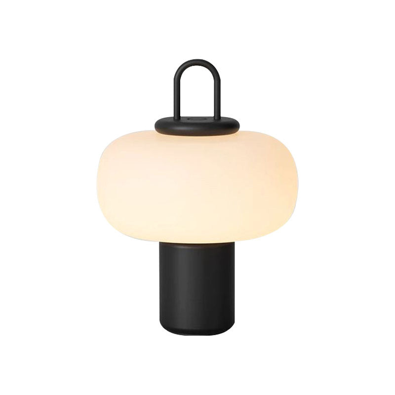 Nordisk bordlampe til sengen