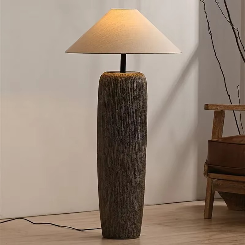 Keramisk gulvlampe