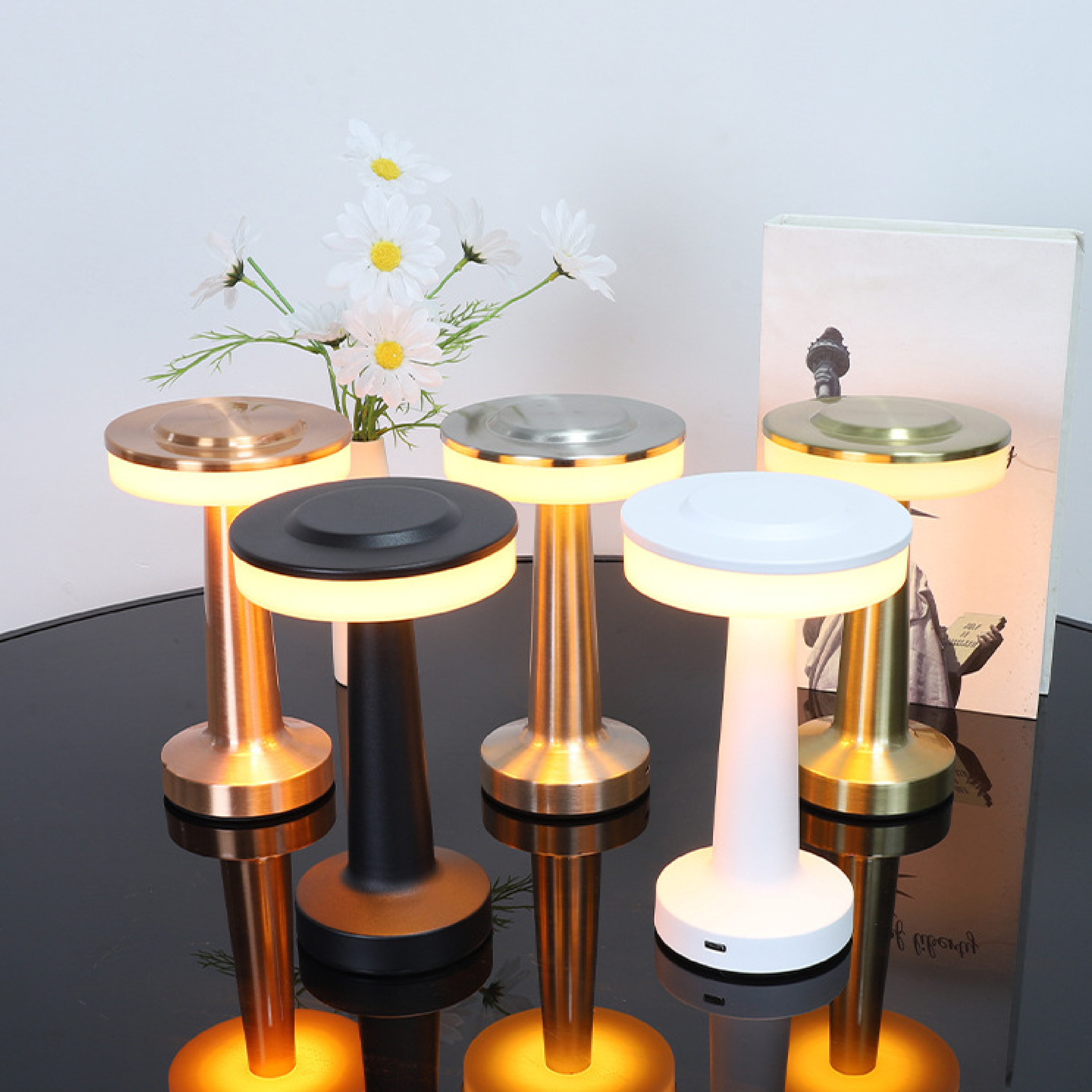 Birdonas bordlampe i metal