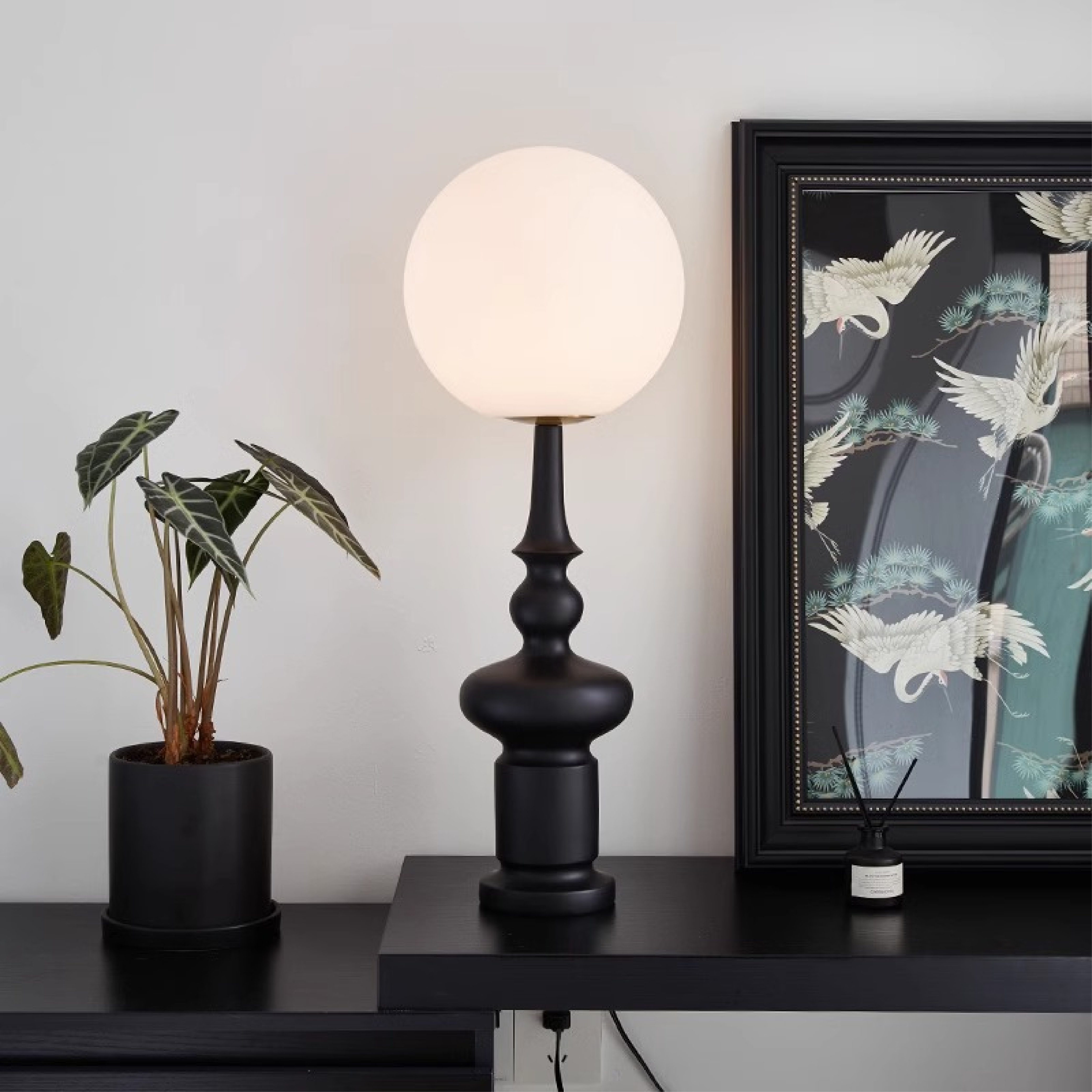 Bauhaus sort gulvlampe